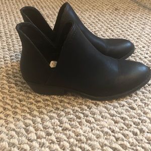 Universal Threads Size 6 booties